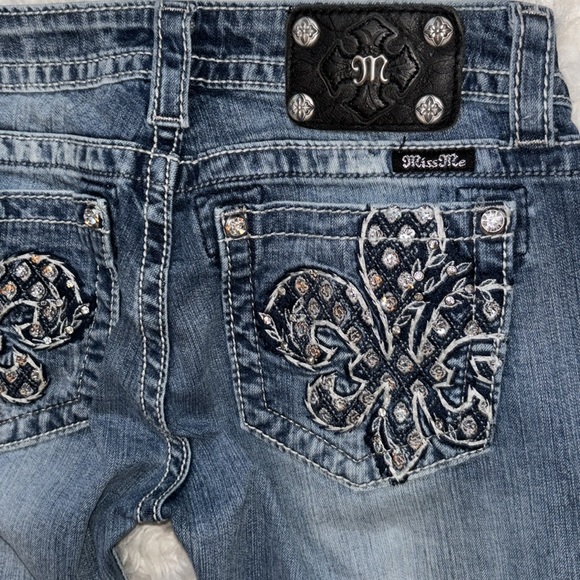 Miss Me Fleur De Lis Skinny Denim, Size 28 - Picture 12 of 16